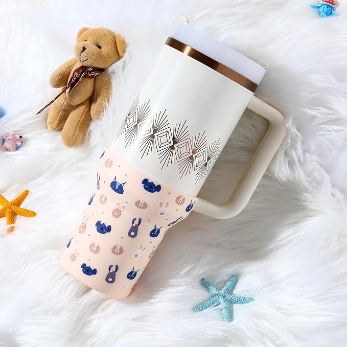 Silicone Boot for Stanley, Cute Print Protector Sleeve for Stanley Quencher H2.0 FlowState Tumbler 40oz / Adventure Quencher Tumbler 40oz Cup Accessories (Light Pink)