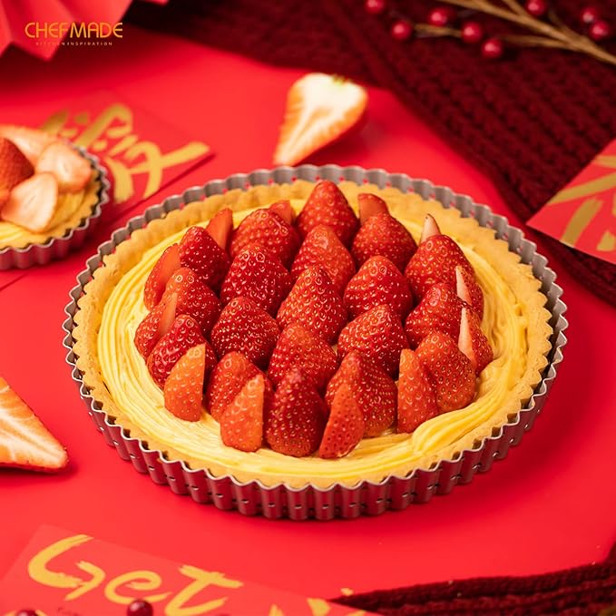 CHEFMADE 9.5-Inch Round Tart Pan with Holes Removable Loose Bottom, Non-Stick Carbon Steel Quiche Pan for Oven Baking (Champagne Gold)