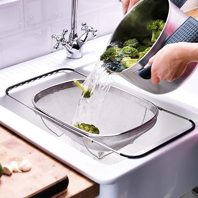Over The Sink Stainless Steel Oval Colander with Expandable Rubber Grip Handles Strainers, Fine Mesh Strainer Basket Kitchen 6 Quarts Colander for Strain, Drain, Rinse Fruits, Vegetables
