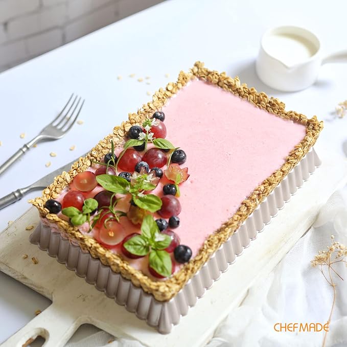 CHEFMADE Rectangle Tart Pan, 7x11-Inch with Removable Loose Bottom Non-Stick Oblong Quiche Bakeware for Oven Baking (Champagne Gold)