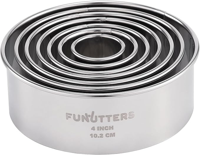 Cookie Cutters Set, 7 Pc. Kit, Measuring 1'', 1.5'', 2'', 2.5'', 3'', 3.5'', and 4'', Round Metal Baking Rings for Pastry, Biscuits, and Dough Cutting, Heavy Duty and Reusable, Multiple Sizes