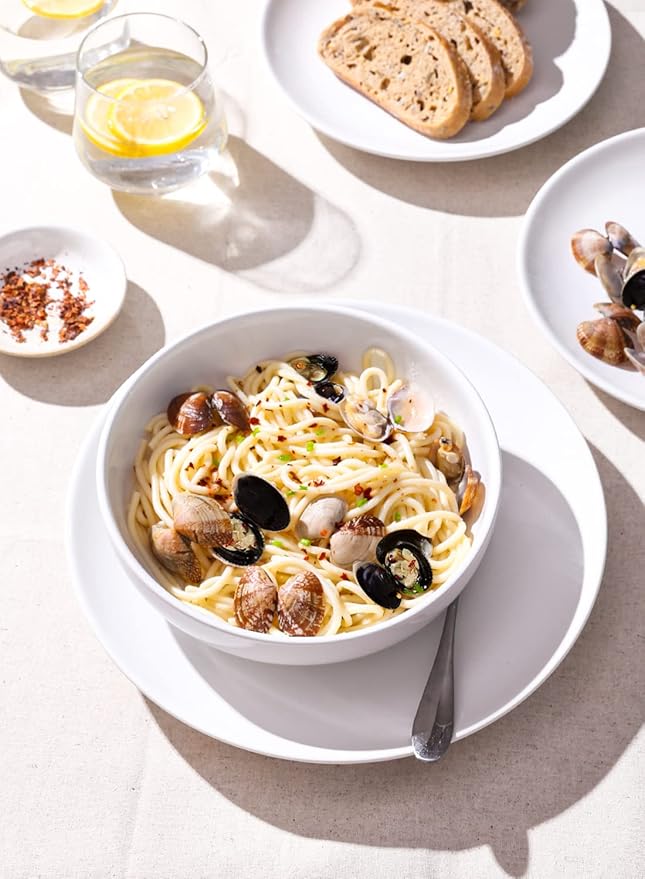 LE TAUCI Pasta Bowls 45 oz, Salad Bowls Set for Serving Soup, Pasta, Noodle, Dinner, Large Kitchen Bowl Plates, Microwave Safe - 8.5 Inch, Set of 4, White