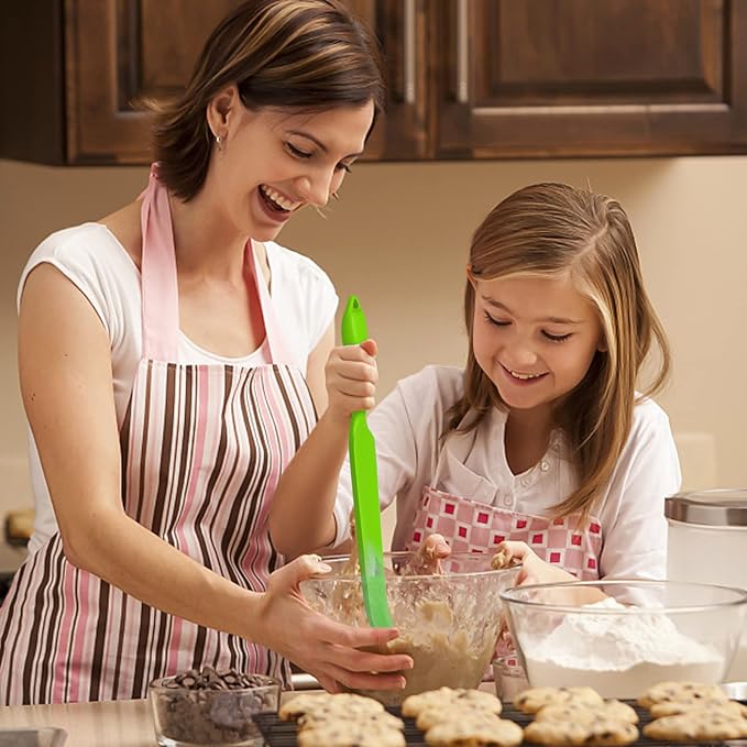 Silicone Blender Spatula for Vitamix Blade Scraper - Easy to Reach Under Blender Blades and Edges, Silicone Rubber Grip with Hanging Holes Reusable (Green)