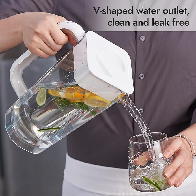 CURTA 1 Pack 2 Liters/68 oz Plastic Square Pitcher with Lid & Handle for Kitchen,ICED JUICE and Coffee Carafe Beverage Serveware, Acrylic Water Jug for Hot/Cold Drinks&lemonade