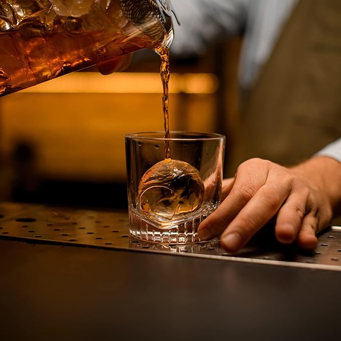 Samuelworld Premium Ice Tray Combo (16 Ice Cube/6 Ice Ball), New Upgraded Large Ice Sphere Maker Ice Cube Trays, Spill-Free Integrated Funnels, Whiskey Bourbon Cocktails Ice mold, Grey(With Ice Bags)