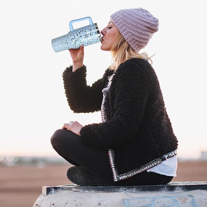 sweet grain 40 oz Tumbler with Handle and Straw, Stainless Steel Blue Leopard Print Tumbler and Straw Lid, Double Vacuum Cheetah Cup, Keeps Drinks Cold Up to 24 Hours