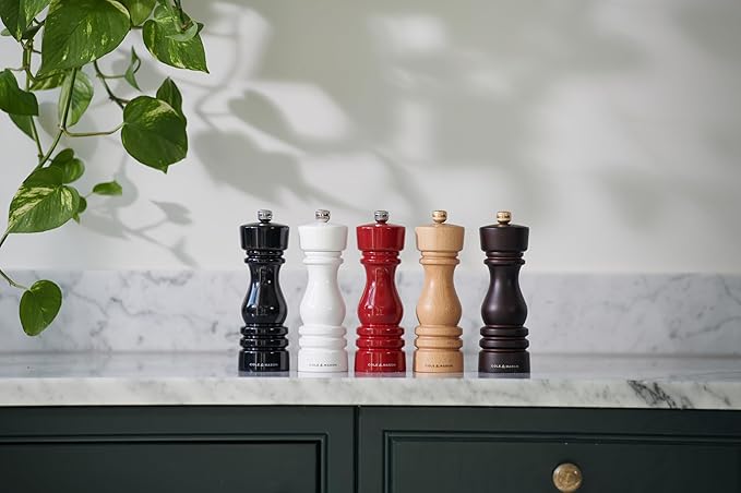 Cole & Mason London Refillable Spice Mill - Kitchen & Home Accessory - Table Salt Grinder - Salt Mill with Ceramic Mechanism - 7", Black Gloss