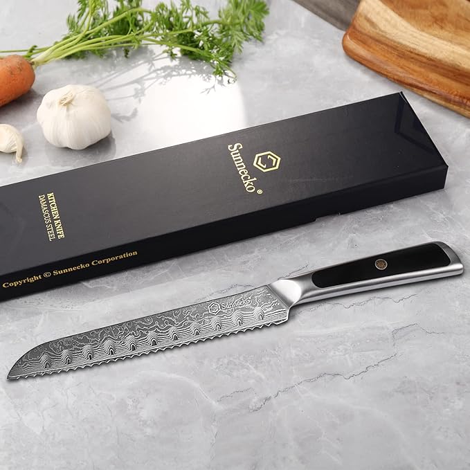 Sunnecko Bread Knife 8 inch, Serrated Bread Knife for Homemade Bread with 67-layers VG10 Damascus Steel Blade, Japanese Bread Knife with Solid Handle Bread Cutting Knife Bread Knives Cake Knife