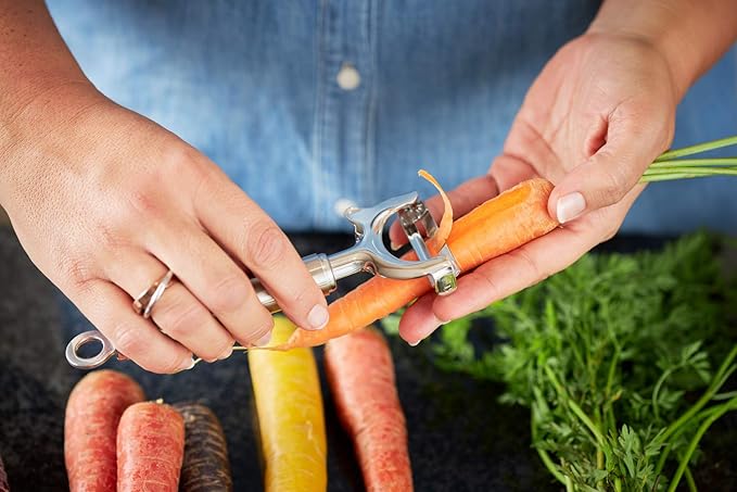 Rösle Stainless Steel 1.5-inch Wide Crosswise Swivel Peeler