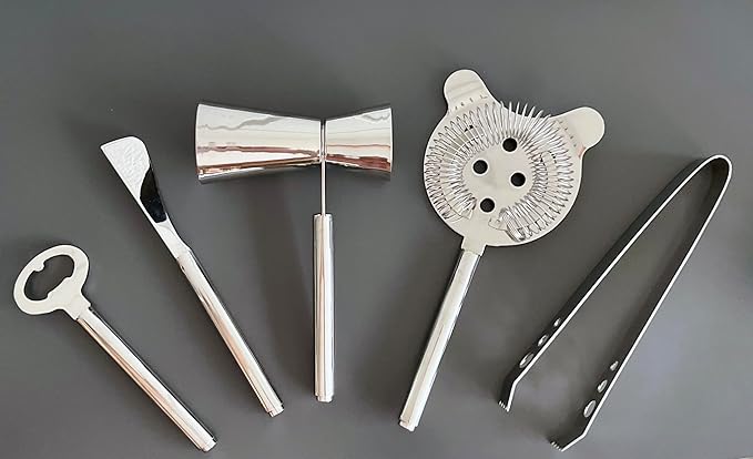 Silver Stainless Steel Cocktail Shaker and Bar Equipment | Silver Bar Tools