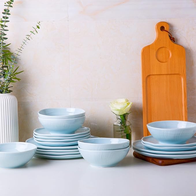 LERATIO Dinner Plates,10.5 inch Ceramic Plates Set of 6,Handmade Porcelain Plates for kitchen with Wavy Edge,Microwave & Dishwasher & Oven Safe,Light weight & Scratch Resistant Dishes Set