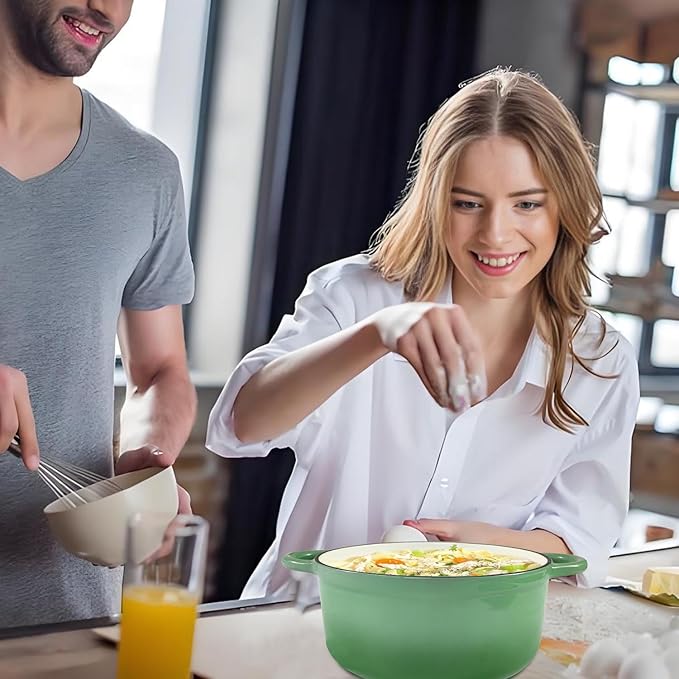 Dutch Oven,Cast Iron Dutch Ovens,Dutch Oven Pot with Lid,3 QT Enamel Dutch Pot,Dutch Ovens with Dual Handles,Cast Iron Pot for Braiser,Cooking,Gifts for Family,Green