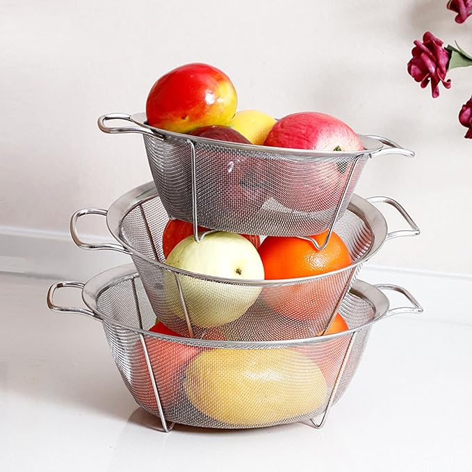 Stainless Steel Mesh Colander Strainer Basket, 3 Quart Fine Mesh Net Colander with Heavy Duty Handles & Wide Rim & Resting Feet for Strain, Drain, Rinse, Fry, Steam or Cook Vegetables & Pasta