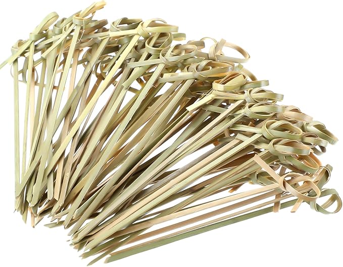 Nuogo 500 Pcs Bamboo Cocktail Picks 4.13 Inch Bamboo Skewers Fruit Toothpicks for Appetizers Drink Garnish Sticks Handmade Food Pick with Looped Knot for Party Bar Snacks Sandwiches Drinks