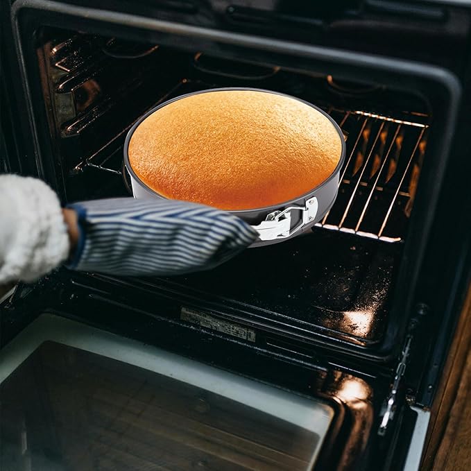 Springform Pan, Nonstick Cake Pan, Round cheesecake pan with leak-proof non-stick bottom removable bakeware.3 pieces 3 sizes, 7" 8" 9" for Cakes, Cheesecakes, Pizzas and Quiches.