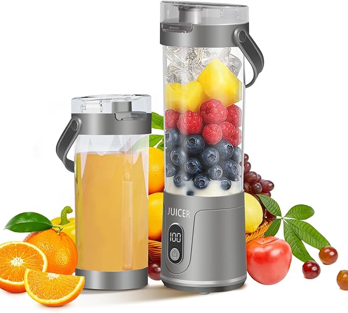 Portable Personal Electric USB Juicer，600ML Mini Blender Portable Blender For Shakes and Smoothies juice，12 Blades Great for Mixing，Compact、Convenient and Versatile (grey)