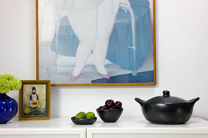 Authentic Chamba Casserole - Elegant, All-Natural Black Clay Casserole - Stovetop & Oven Safe – Handmade in Colombia - 1.5-Quarts V. Small Pot