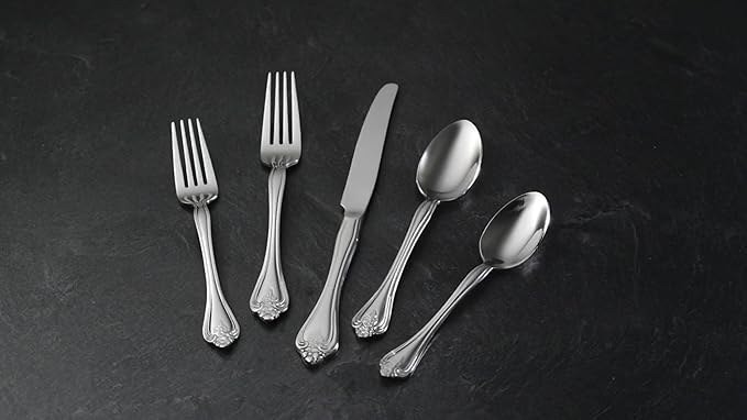 Oneida Boutonniere Flatware, 20 Piece, Silver
