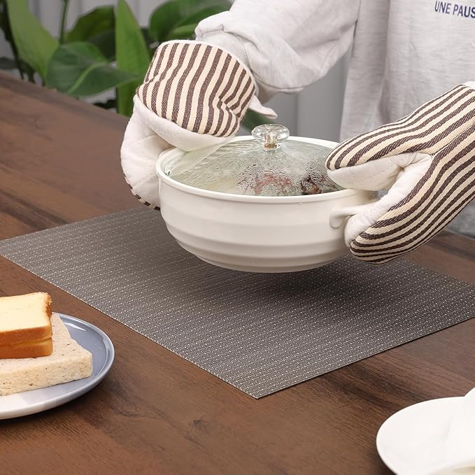 Myir JUN Placemats Set of 4, Vinyl Woven Placemats Place Mats Indoor Set of 4 Washable Table Mats Non-Slip Place mats for Dining Table (Dark Gray, Set of 4)