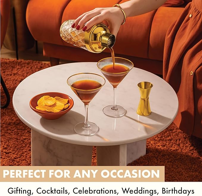 VEMACITY - Luxury Cocktail Shaker Set - Gold Glass Cocktail Shaker with Built-In Strainer, 2 Ribbed Espresso Martini Glasses with Gold Rims, Bar Spoon & Jigger - Gift Sets, Wedding Gift