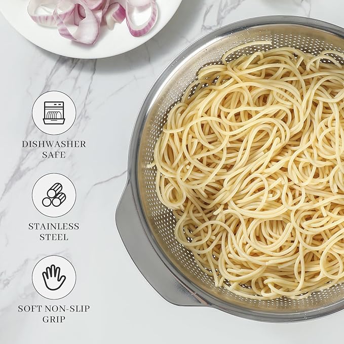 18/8 Stainless Steel Microwell Colander, 3.5QT Large Capacity with Handle Kitchen Food Strainer Basket for Washing Vegetables, Fruits, Rice, and Pasta (primary colour, 3.5QT)