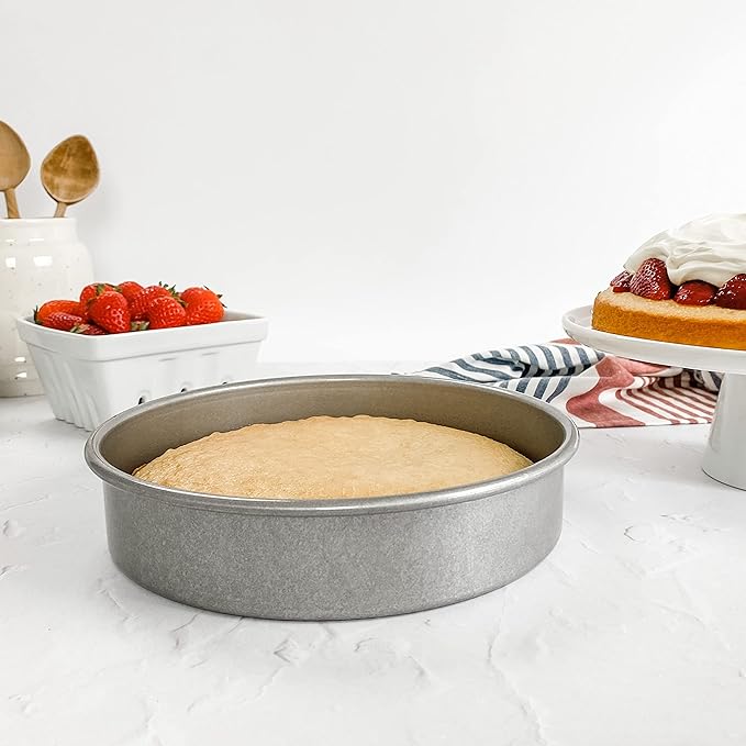 USA Pan Bakeware Round Cake Pan, 9 inch, Nonstick & Quick Release Coating, 9-Inch,Aluminized Steel