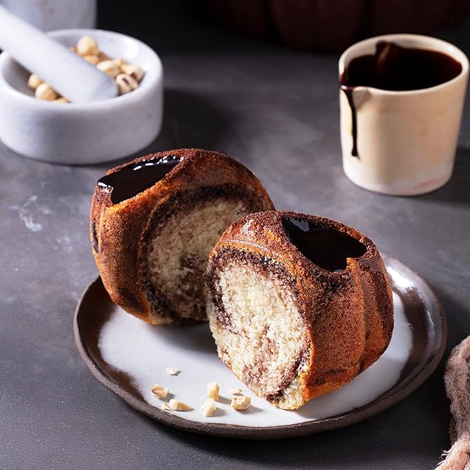 Heart Shape Aluminum Cake Pan, Titanium Coating, Non-Stick, 12 Cups, Heavy Duty, Gifts for Mom, Molded Cake Pan, 10 Inch Baking Mold, Cast Aluminum Fluted Tube Pan, Easy to Clean (Red)