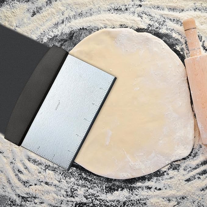 Vovoly Multipurpose Bench Scraper Kitchen Utensil for Flat Top Griddle, Dough Scraper Cutter for Bread and Pizza Cutter - Stainless Steel Metal Griddle Scraper Chopper-Dishwasher Safe