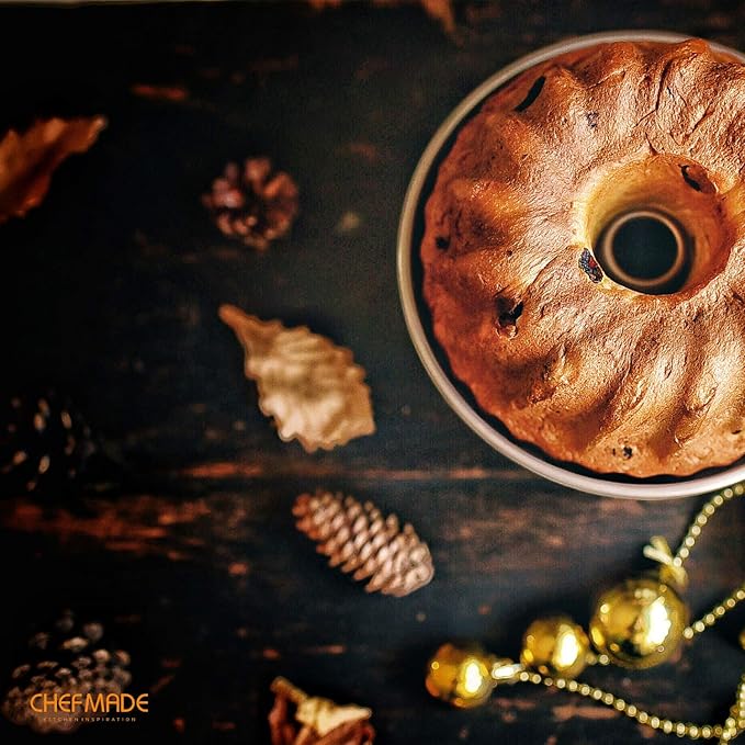 CHEFMADE Tube Cake Pan, 9.5-Inch Non-Stick Pumpkin-Shaped Tube Pan for Oven Baking (Champagne Gold)