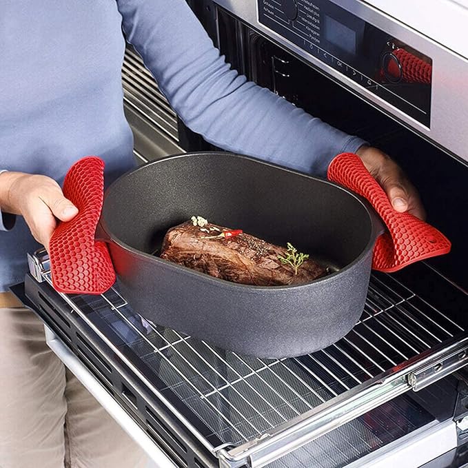 Silicone Trivets for Hot Pots and Pans, 4PCS Flexible Multipurpose Hot Pads Pot Holders, Heat Resistant Trivet Mats for Hot Dishes, Soft Non-Slip Silicone Mat for Kitchen Counter(Red)