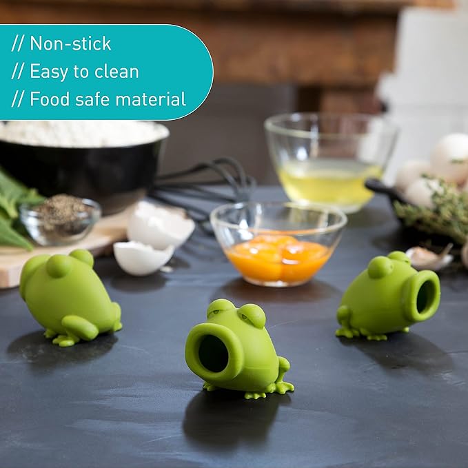 Peleg Design Egg Separator for Raw Eggs – Silicone Egg Yolk and White Separator, Funny Frog Design – Cute Kitchen Tool Gadget for Cooking/Baking