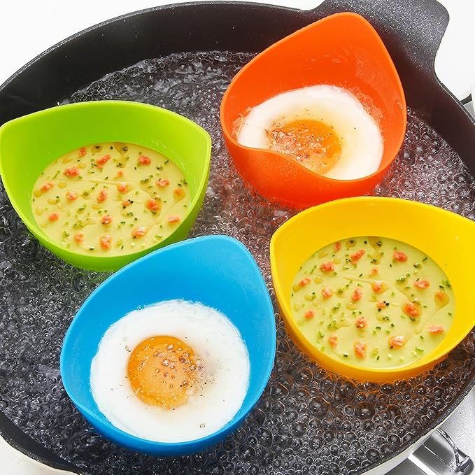 4pcs Silicone Egg Poacher Cups with BONUS Oil Brush, Nonstick Egg Poaching Cups for Air Fryer, Baking oven or Stovetop Egg Cooking, BPA Free.