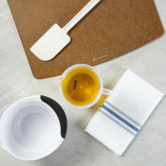 Restaurantware Measuring Cups, 1 Quart Pack of 10 Conical Spout Baking Measuring Cups, Liquid Scaling Vessels with I-Beam Handle, Embossed Graduations, Clear, Break and Crack Resistant for Baking