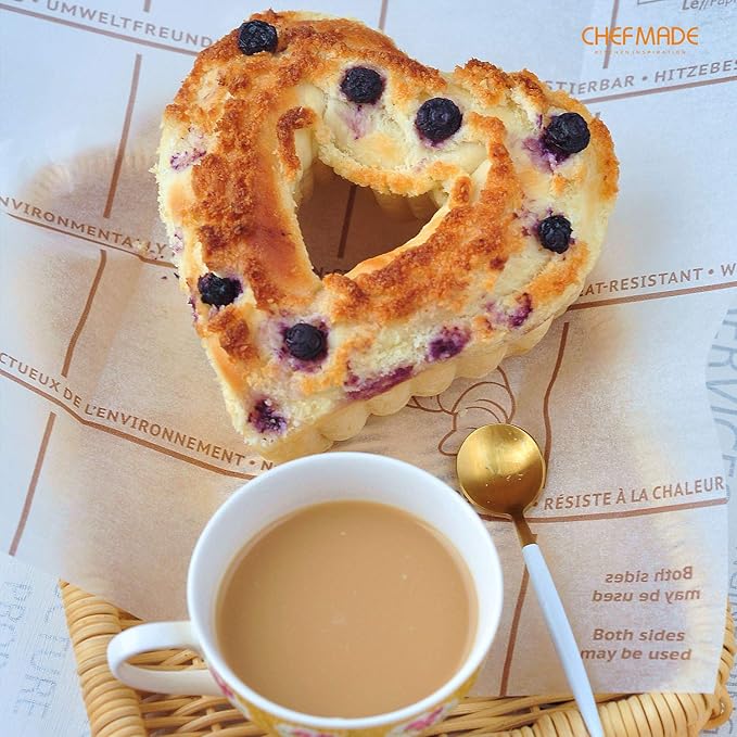 CHEFMADE Heart-Shaped Cake Pan, 8-Inch Non-Stick Food Bowl Bakeware for Oven Baking (Champagne Gold)