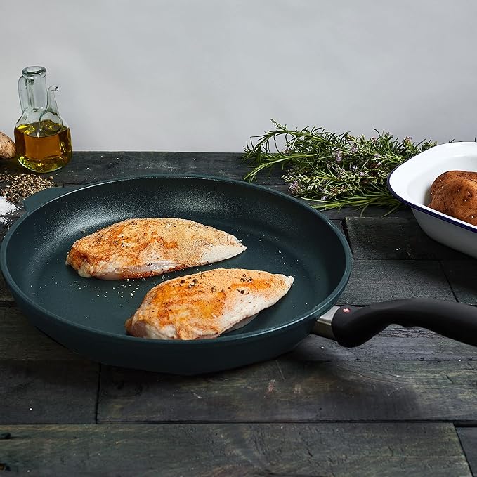 Swiss Diamond 12.5 Inch Frying Pan Nonstick Diamond Frying Pan, Aluminum Coated Skillet, Dishwasher Safe and Oven Safe Fry Pans with Stainless Steel Handle, Grey