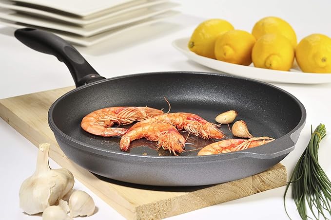 Swiss Diamond Frying Pans Nonstick with Lid, Features Nonstick Diamond Coated Aluminum Skillets and Oven Safe Frying Pans with Lids, Cover Included, 11 Inch