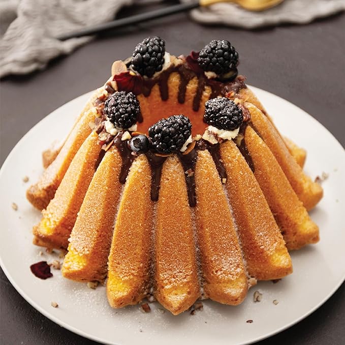 Baker's Secret for Fluted Cake Pan, Fluted Cake Pans, Die Cast Aluminum Cake Pans, 2 Layers Non-stick Coating, Novelty Cake Pan, 7.2 Cups Capacity - The Cast Aluminum Collection (Spring Water)