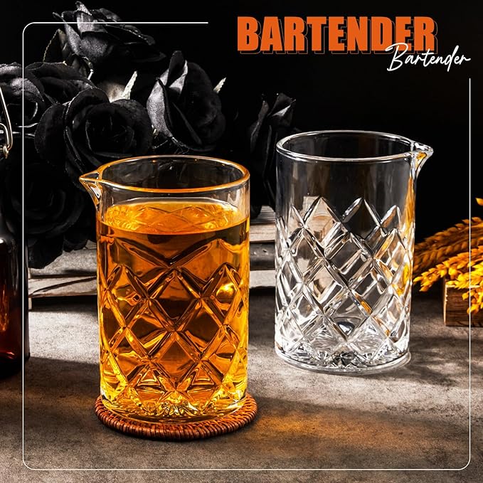 Dandat Cocktail Mixing Glass Crystal Stirring Glass Thick Bottom Seamless Cocktail Pitcher for Home Bartender Bar Whiskey Martini Drink Shaker Accessories(1 Pcs,24 oz)