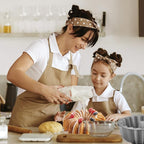 Nonstick Cake Pan, Nonstick Cast Aluminum bunt pan, 9.84” Fluted Tube Pan for Baking Unique Cake, 10 Cup Moldes para Pasteles, Cake Pans for Baking, High-Heat Resistant, Easy to Clean, Silver