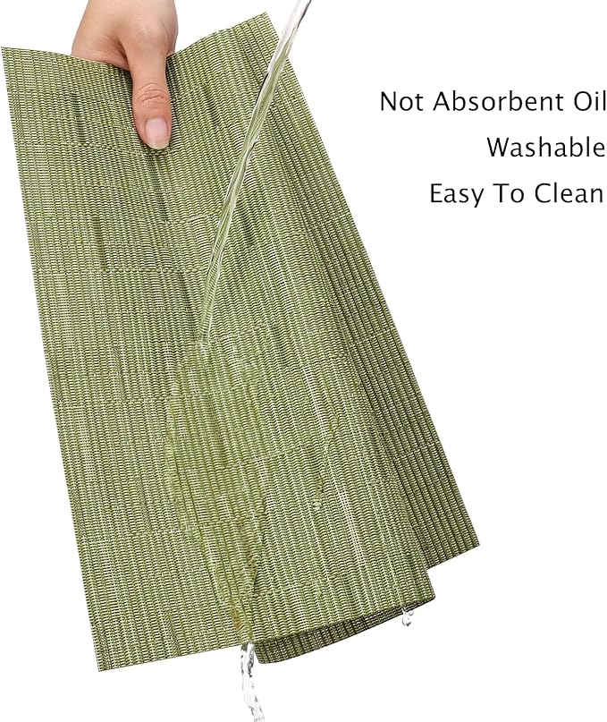 Myir JUN Placemats Set of 4, Vinyl Woven Placemats Place Mats Indoor Set of 4 Washable Table Mats Non-Slip Place mats for Dining Table (Green, Set of 4)