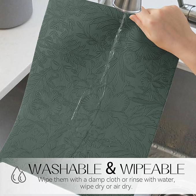 Romanstile Vinyl Placemats Set of 4-12 X 18 Inch - Heat Resistant Non-Slip Embossed Floral Place Mats 100% Waterproof Oilproof Wipeable Faux Leather Table Mats for Kitchen/Dining/Party, Green