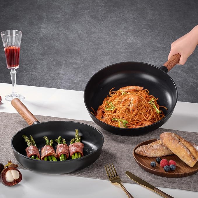 JEETEE Ceramic Cookware Sets 17 pcs, Healthy Pots and Pans Set Non Stick, Induction Kitchen Cooking Set with Removable Handles, Stackable Pots Pans, Oven Safe, PFOA/PFOS Free, Black