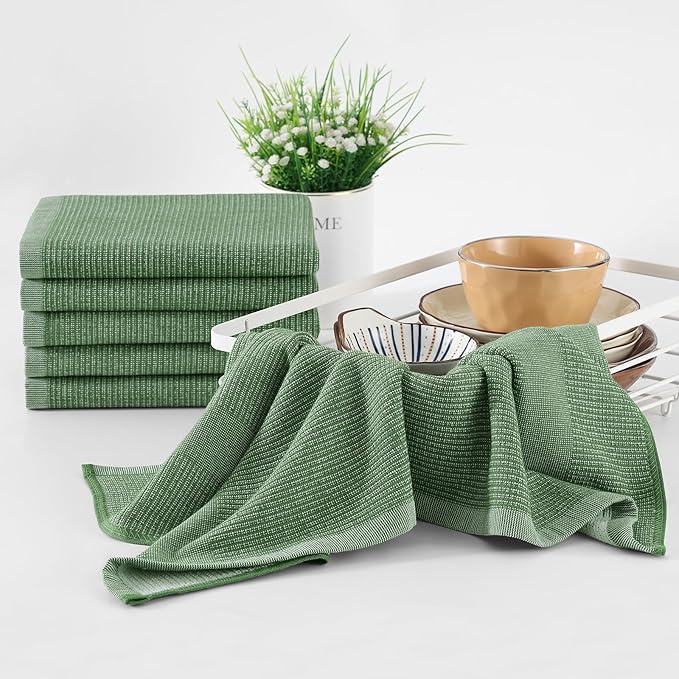 Homaxy Premium Kitchen Towels(18”x 28”, 8 Pack), Large Cotton Kitchen Hand Towels, Flat and Terry Dish Towels, 380 GSM Highly Absorbent Tea Towel Set with Hanging Loop, Grass Green