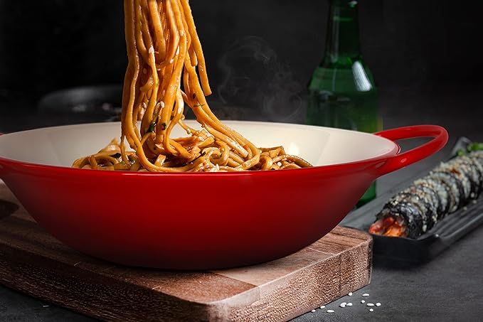 KooK Stir Fry Bowl, Wok Dish, Classic Thai, Ceramic Mini Wok, Stoneware Serving Bowls, For Soups and Pastas, Oven, Dishwasher and Microwave Safe, Cherry Red, 40 oz, Set of 2