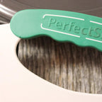 BergHOFF Perfect Slice 9" x 13' Inch Cake Pan With Cover and Perfect Slicing Tool. Creates Perfect Portions Of Your Baking And Holiday Dishes. Perfect Portions For All Of Your Family Desserts