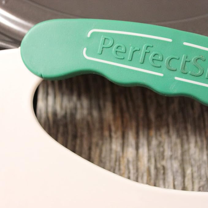 BergHOFF Perfect Slice 9" x 13' Inch Cake Pan With Cover and Perfect Slicing Tool. Creates Perfect Portions Of Your Baking And Holiday Dishes. Perfect Portions For All Of Your Family Desserts