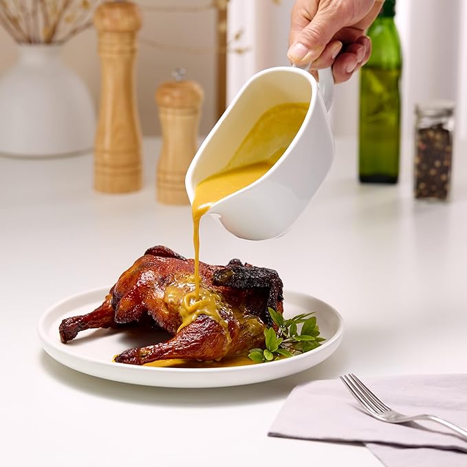 Kook Gravy Boat, Ceramic Serving Dish, Dispenser for Sauces, Dressings and Creamer, Large Handle, Microwave and Dishwasher Safe, 14 oz, White