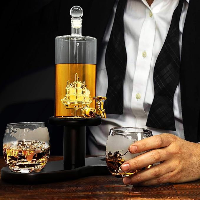 NutriChef Glass Whiskey Decanter - 780ml Barrel Whiskey Carafe Alcohol Decanter Set Glasses, Decanter w/ Spigot, Stopper & Base, For Brandy Wine Cognac Rum Gin Scotch Bourbon