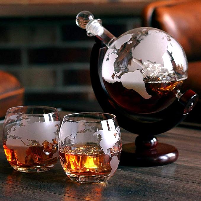 NutriChef Glass Whiskey Decanter - 850ml Globe Whiskey Carafe Alcohol Decanter Set with Glasses , Liquor Decanter w/ Stopper & Base, For Brandy Wine Cognac Rum Gin Scotch Bourbon