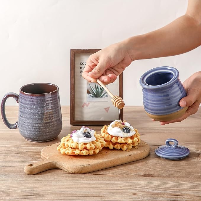 Hasense Honey Jar with Dipper, Ceramic Honey Dispenser Pot with Lid and Wooden Dipper, Vintage 12 oz Containers for Home Kitchen Coffee Bar Decor, Dishwasher Safe, Sky Blue